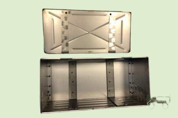 Accubak U401/2010/411 compleet met steunen - Accubak2 - 10221U
