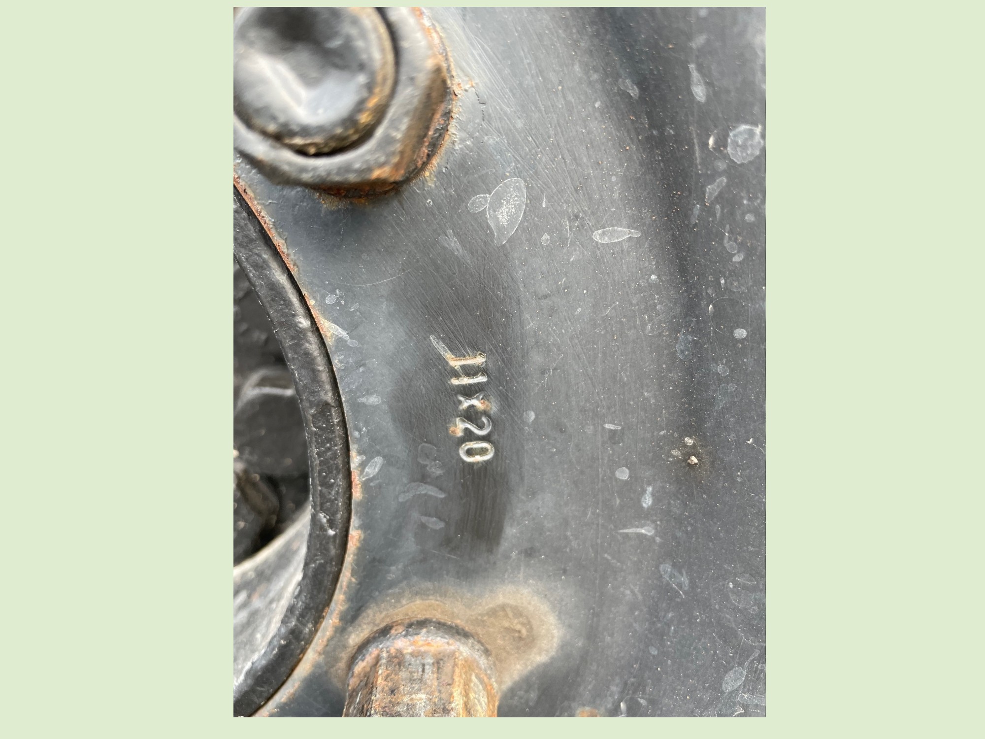 Gebruikte set van 4 stuks Michelin XZL 365/85R20 op 11x20 velgen - Bandenset410593u photoroom - 10593U