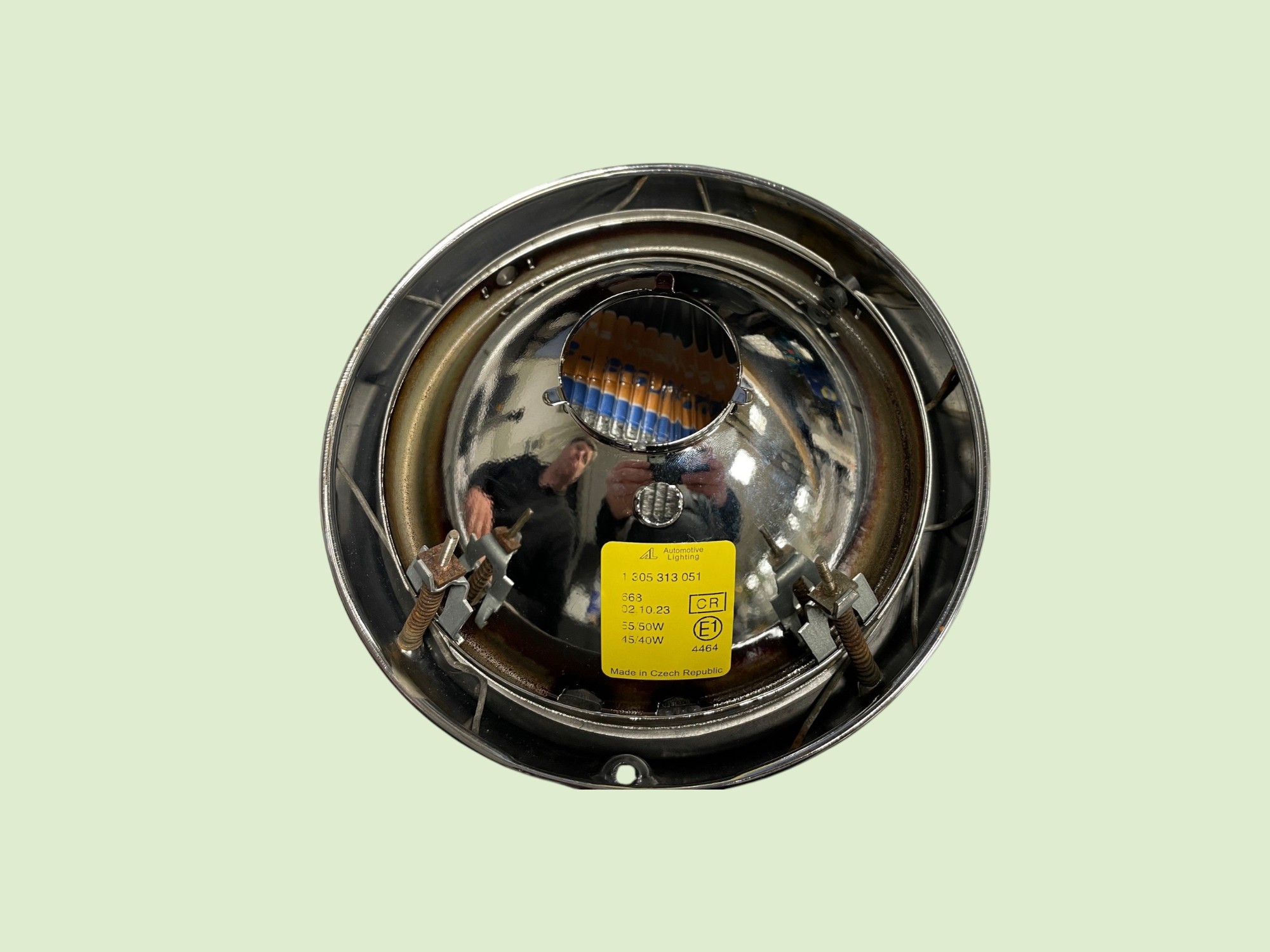 Gebruikte koplamp Unimog 403/406/416/421 - Koplamp310685u photoroom - 10685U