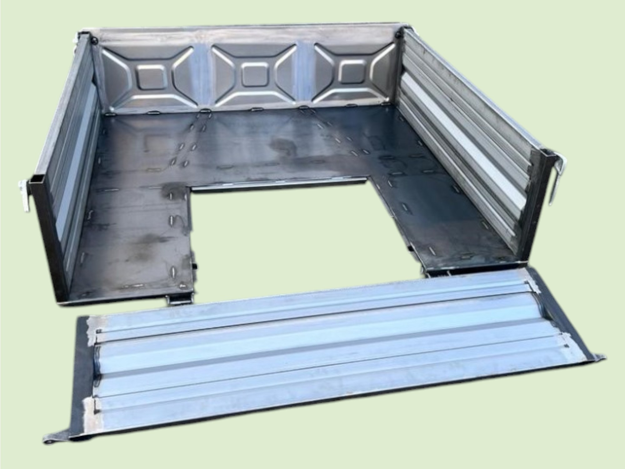 Ladekasten Unimog U 407 / 421 lange Ausführung 1780X1485 mm - Laadbaklang4218up0025 - UP0025