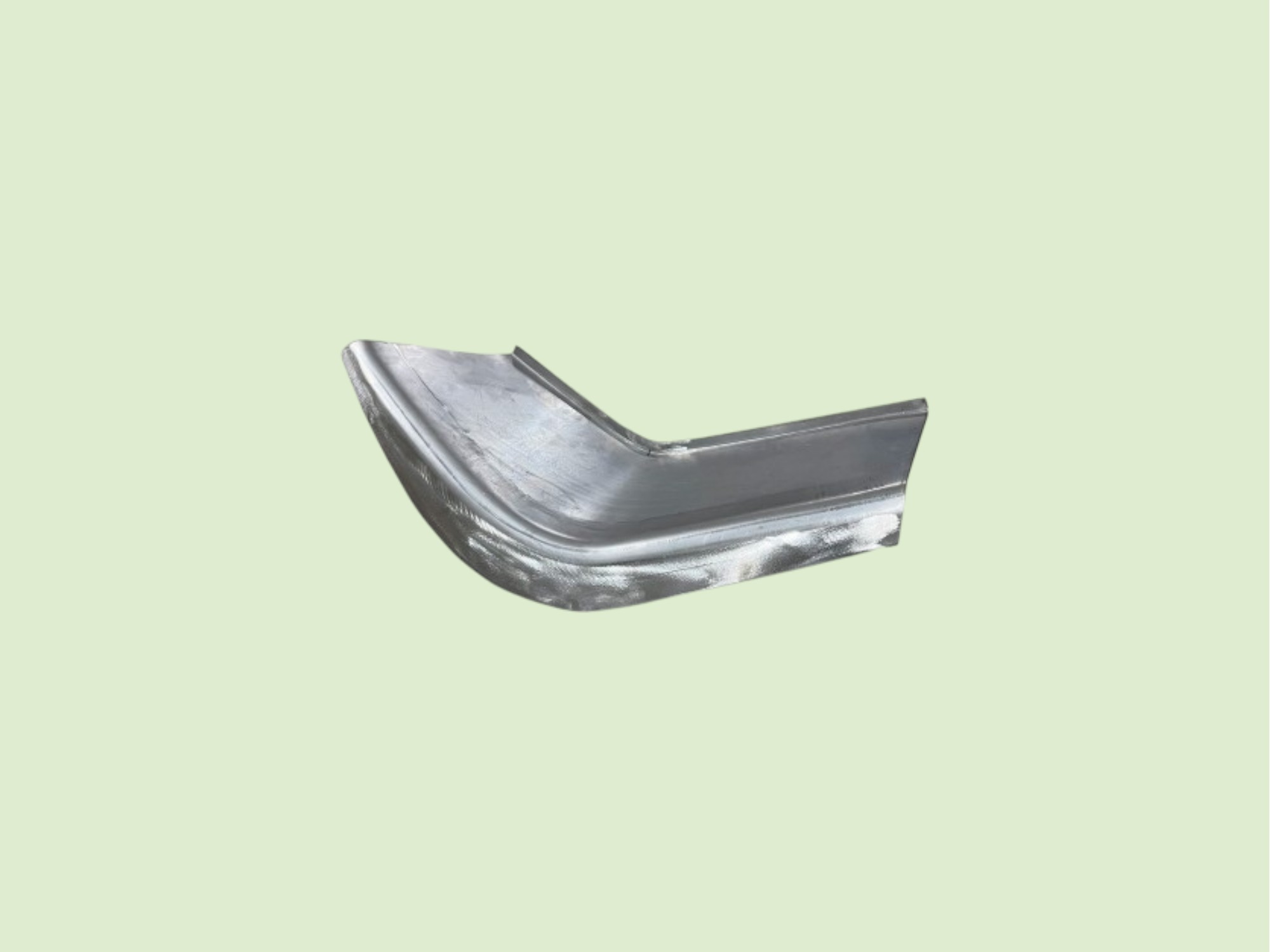 Plaatwerk tussen voetenruimte en vloerpaneel boven voetenruimte bestuurderszijde U403/406 - Plaatwerk voetenruimte vloerpaneel bestuurder u403 406 - UM0378