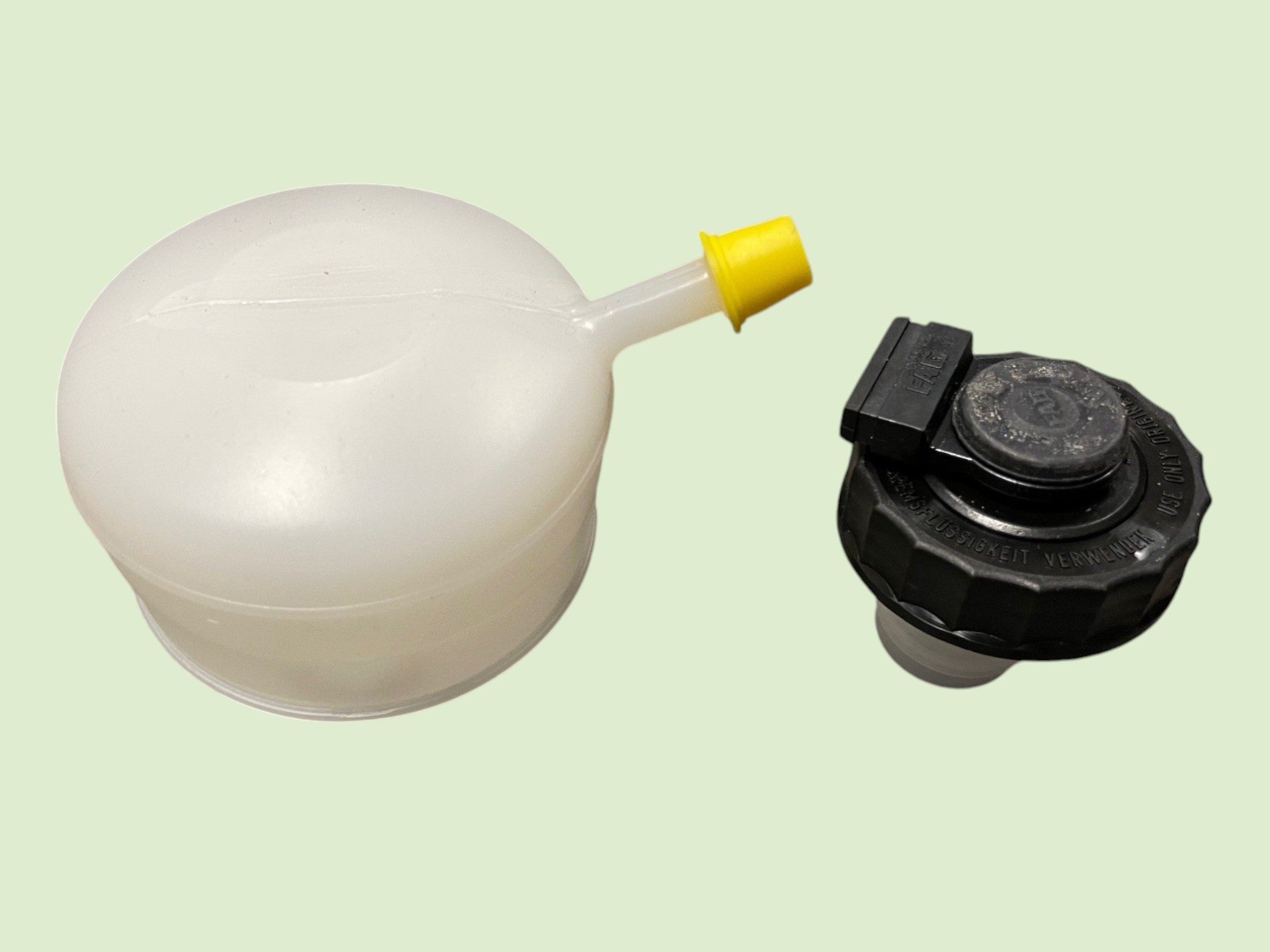 Remvloeistof reservoir - Remvloeistofreservoir20014319902u - 0014319902U