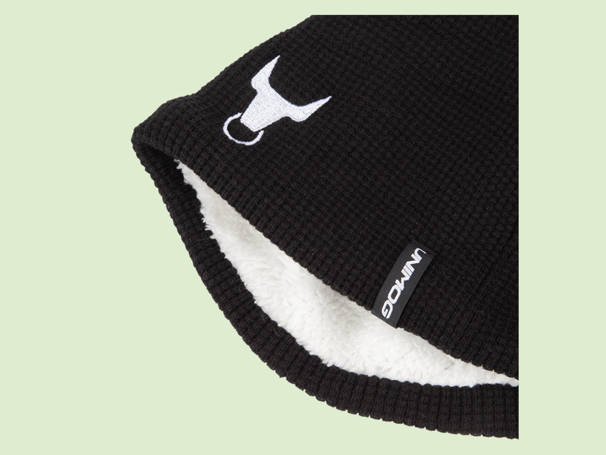 Unimog zwarte fleece muts - Unimog black fleeced beanie 3 - UNI0024